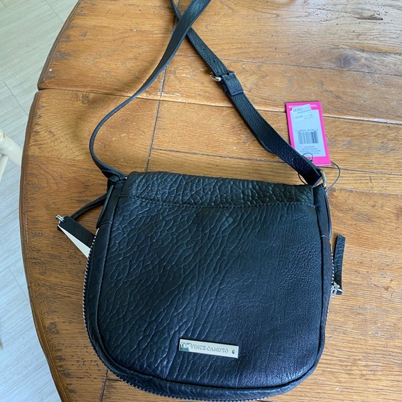NWT Vince Camuto black leather zipper crossbody - Picture 3 of 9